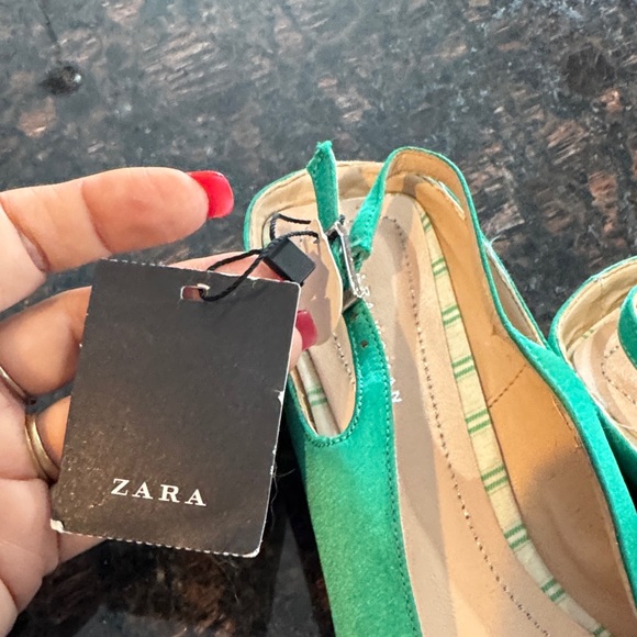 Zara NWT Green sling back Crystal Embellishments one missing stone size 35 - Picture 5 of 12
